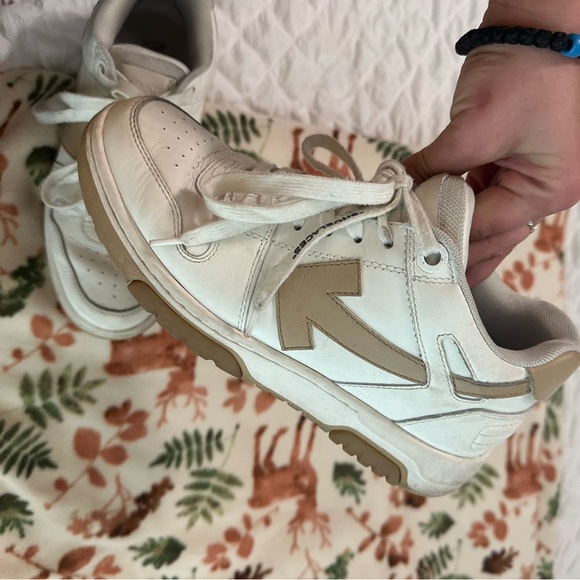 OFF WHITES size 39 - Picture 2 of 14